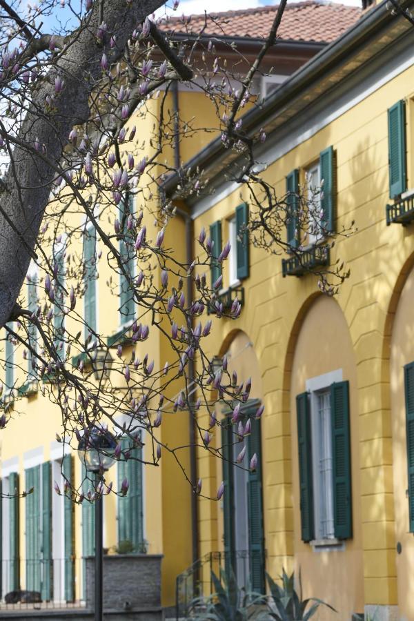 Foresteria La Torretta Fino Mornasco Kültér fotó