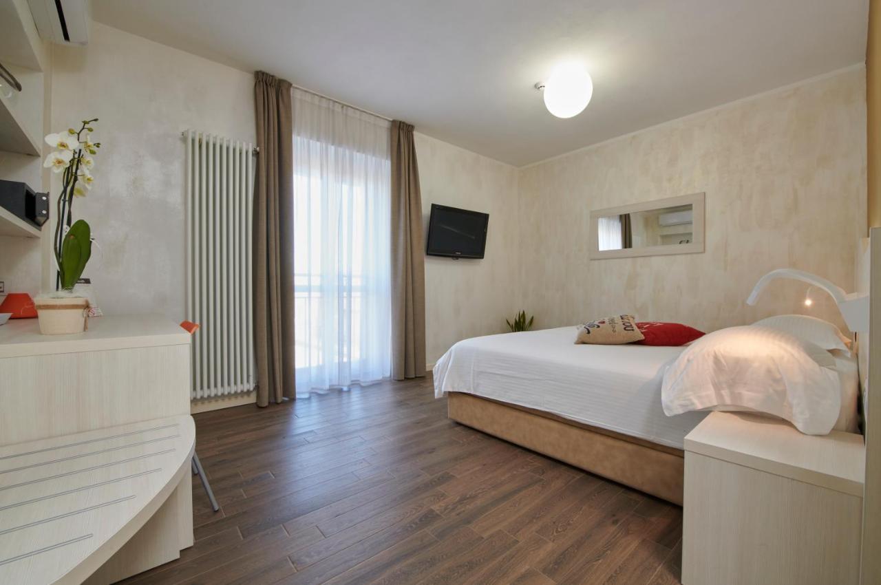 Foresteria La Torretta Fino Mornasco Kültér fotó