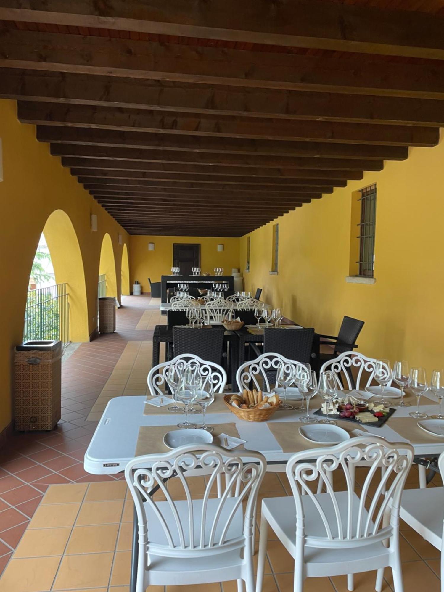 Foresteria La Torretta Fino Mornasco Kültér fotó